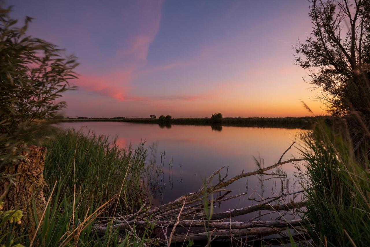Huisje Op Den Diek Sint Kruis Esterno foto